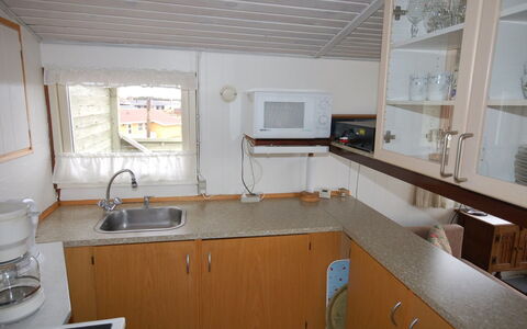 Annelotte - from the Sea: Køkken, Køkkenvask, Træ, Countertop, Håndvask, Køkken Apparat, Sanitærarmatur, Gulvbelægning, Større Bandage, Cabinetry