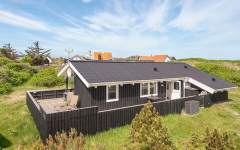 Gerlis - 75M from the Sea: Træ, Hus, Sommerhus, Hjem, Tag, Landdistrikt, Sidespor, Bjælkehytte, Garden Bygninger, Hårdttræ