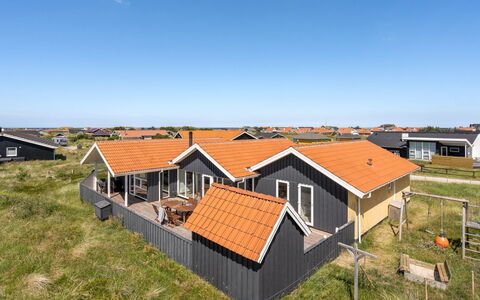Milena - 600M from the Sea: Sommerhus, Skur, Hytte, Stuehus, Prærie, Hytte, Lade, Bjælkehytte, Garden Bygninger