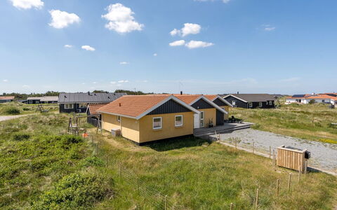Milena - 600M from the Sea: Sommerhus, Skur, Hytte, Stuehus, Prærie, Hytte, Lade, Bjælkehytte, Garden Bygninger