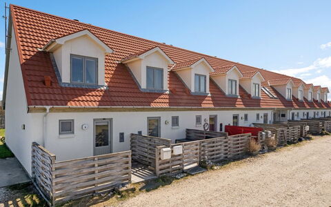 Nermin - 300M from the Sea: Sommerhus, Skur, Hytte, Stuehus, Prærie, Hytte, Lade, Bjælkehytte, Garden Bygninger