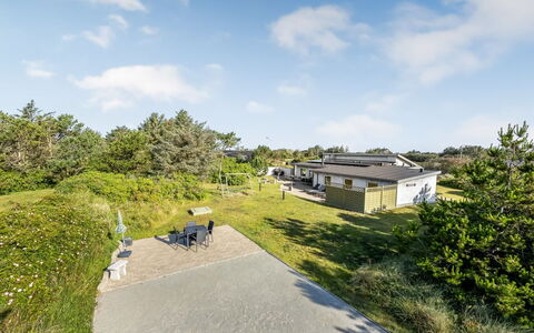 Lenni - 700M from the Sea: Træ, Hjem, Veranda, Dæk, Hårdttræ, Tag, Bejdse, Trægulve, Eco Hotel