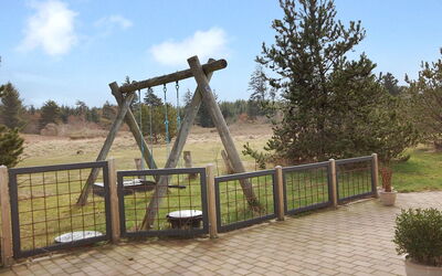 Ingebritt - 1.5Km from the Sea