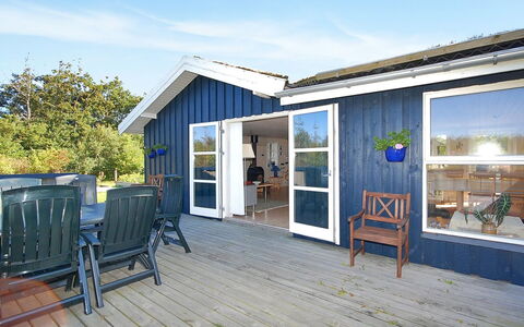 Tomke - 1.7Km from the Sea: Træ, Gulvbelægning, Indretning, Etage, Møbel, Trægulve, Værelse, Loft, Bejdse, Hårdttræ