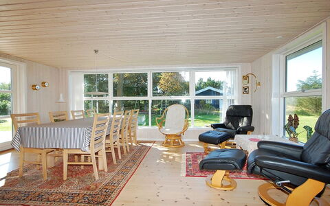 Tomke - 1.7Km from the Sea: Tag, Hjem, Dør, Sommerhus, Skygge, Sidespor, Gård, Estate, Backyard