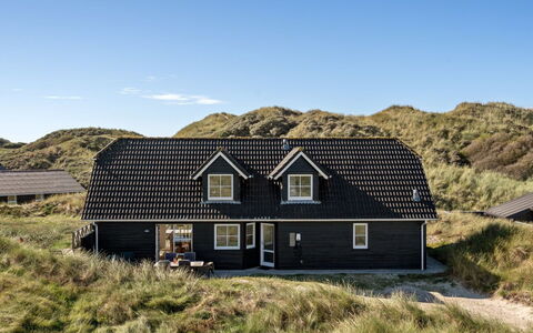 Maren - 150M from the Sea: Plantesamfund, Sollys, Urteagtig Plante, Have, Plantation, Landbrug, Farm