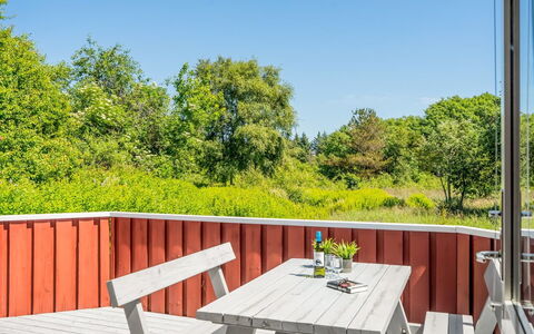 Anneke - 2Km from the Sea: Arkitektur, Tag, Hjem, Kompositmateriale, Dagslys, Sidespor, Indkørsel