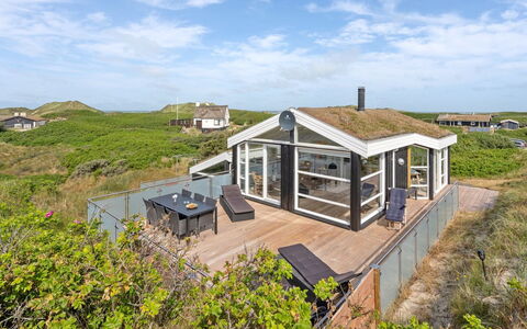 Swerting - 230M from the Sea: Hjem, Sommerhus, Veranda, Sidespor, Stuehus, Udendørs Struktur
