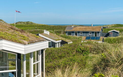 Swerting - 230M from the Sea: Hjem, Sommerhus, Veranda, Sidespor, Stuehus, Udendørs Struktur