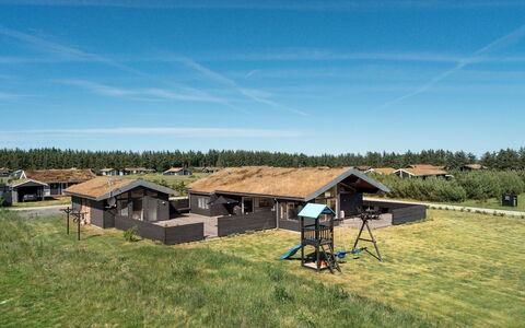 Dorothe - 1.4Km from the Sea: Hus, Hjem, Dør, Tag, Sommerhus, Estate, Have, Skygge, Sidespor, Gård