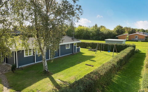 Rosabella - 600M from the Sea: Tag, Land Lot, Sommerhus, Hjem, Landdistrikt, Skur, Sidespor, Garden Bygninger, Bjælkehytte, Hytte