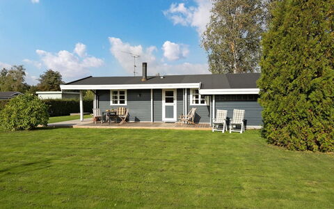 Rosabella - 600M from the Sea: Tag, Land Lot, Sommerhus, Hjem, Landdistrikt, Skur, Sidespor, Garden Bygninger, Bjælkehytte, Hytte