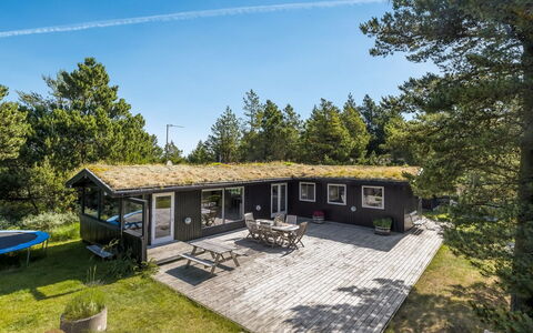 Elin - 3Km from the Sea: Tag, Land Lot, Sommerhus, Hjem, Landdistrikt, Skur, Sidespor, Garden Bygninger, Bjælkehytte, Hytte