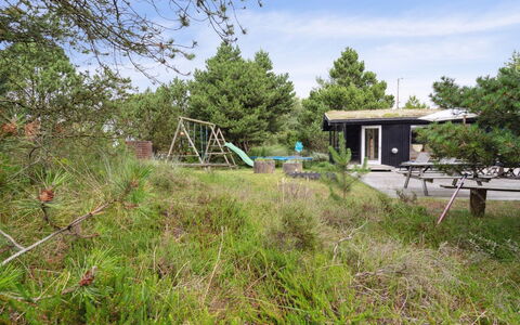 Elin - 3Km from the Sea: Tag, Land Lot, Sommerhus, Hjem, Landdistrikt, Skur, Sidespor, Garden Bygninger, Bjælkehytte, Hytte