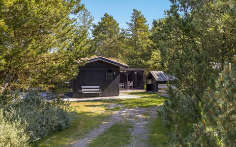 Elin - 3Km from the Sea: Tag, Land Lot, Sommerhus, Hjem, Landdistrikt, Skur, Sidespor, Garden Bygninger, Bjælkehytte, Hytte