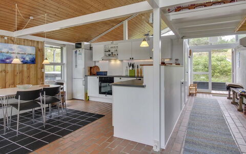 Alin - 600M from the Sea: Tag, Land Lot, Sommerhus, Hjem, Landdistrikt, Skur, Sidespor, Garden Bygninger, Bjælkehytte, Hytte