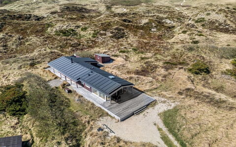 Hristina - 200M from the Sea: Tag, Land Lot, Sommerhus, Hjem, Landdistrikt, Skur, Sidespor, Garden Bygninger, Bjælkehytte, Hytte