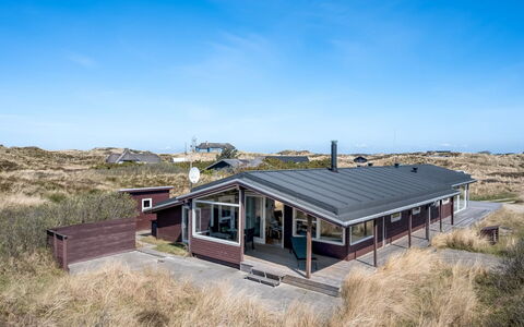 Hristina - 200M from the Sea: Tag, Land Lot, Sommerhus, Hjem, Landdistrikt, Skur, Sidespor, Garden Bygninger, Bjælkehytte, Hytte