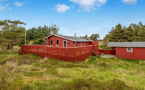 Agir - 600M from the Sea: Land Lot, Landdistrikt, Sommerhus, Hjem, Menneskelig Bosættelse, Hældning, Eng, Prærie, Stuehus, Planke