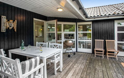 Swaantje - 400M from the Sea: Plantesamfund, Sollys, Urteagtig Plante, Have, Plantation, Landbrug, Farm