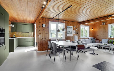 Absolon - 1.5Km from the Sea: Træ, Loft, Hjem, Køkken & Spisebord, Sommerhus, Stol, Lysarmatur, Hårdttræ, Køkken, Trægulve