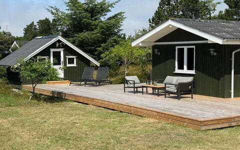 Absolon - 1.5Km from the Sea: Sommerhus, Lawn, Sidespor, Have, Garden Bygninger, Skygge, Planke, Gård, Hårdttræ, Skur