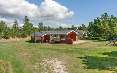 Thorvor - 1.5Km from the Sea