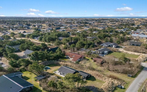 Gillis - 900M from the Sea: Boligområde, Fugleperspektiv, Kvarter, Luftfotografering, Landskab, Forstad, Land Lot, Almindeligt, Tag, Menneskelig Bosættelse