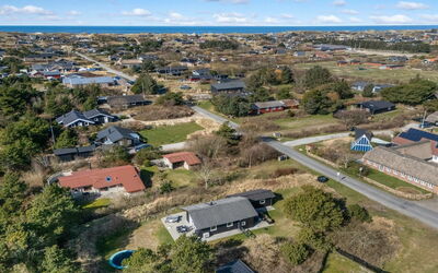Gillis - 900M from the Sea