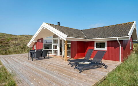 Emelie - 200M from the Sea