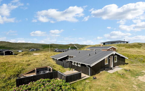 Friedel - 150M from the Sea: Tag, Land Lot, Sommerhus, Hjem, Landdistrikt, Skur, Sidespor, Garden Bygninger, Bjælkehytte, Hytte