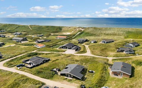 Friedel - 150M from the Sea: Tag, Land Lot, Sommerhus, Hjem, Landdistrikt, Skur, Sidespor, Garden Bygninger, Bjælkehytte, Hytte