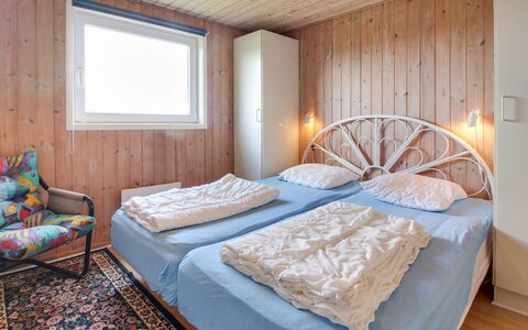 Suend - from the Sea: Soveværelse, Seng, Træ, Sengetøj, Sengetøj, Indretning, Møbel, Loft, Etage, Sengetøj