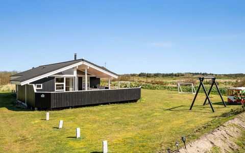 Floriana - 650M from the Sea: Tag, Land Lot, Sommerhus, Hjem, Landdistrikt, Skur, Sidespor, Garden Bygninger, Bjælkehytte, Hytte