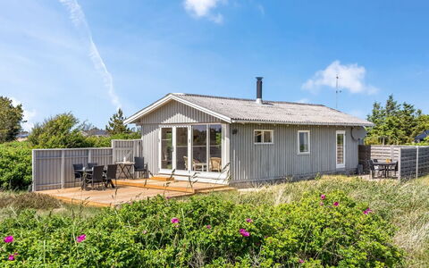 Tayanita - 750M from the Sea: Tag, Land Lot, Sommerhus, Hjem, Landdistrikt, Skur, Sidespor, Garden Bygninger, Bjælkehytte, Hytte