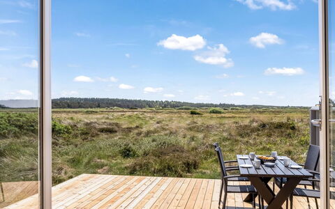 Tayanita - 750M from the Sea: Tag, Land Lot, Sommerhus, Hjem, Landdistrikt, Skur, Sidespor, Garden Bygninger, Bjælkehytte, Hytte