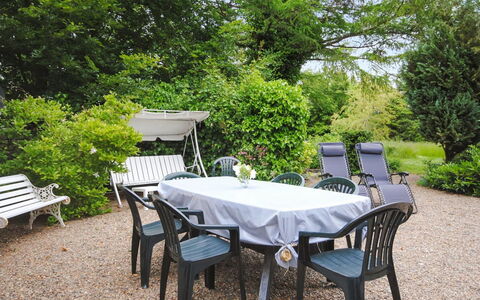 Ludovic - 7Km from the Sea: Tag, Land Lot, Sommerhus, Hjem, Landdistrikt, Skur, Sidespor, Garden Bygninger, Bjælkehytte, Hytte