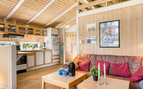 Anthonia - 1.6Km from the Sea: Plantesamfund, Sollys, Urteagtig Plante, Have, Plantation, Landbrug, Farm
