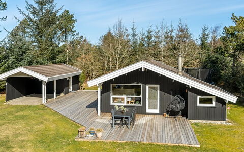 Akka - 2Km from the Sea: Hus, Hjem, Dør, Tag, Sommerhus, Estate, Have, Skygge, Sidespor, Gård