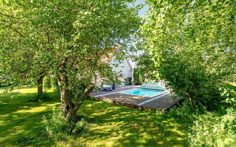 Thorward - 1.5Km from the Sea: Tag, Hjem, Dør, Sommerhus, Skygge, Sidespor, Gård, Estate, Backyard