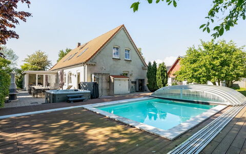 Thorward - 1.5Km from the Sea: Svømmepøl, Ferieby