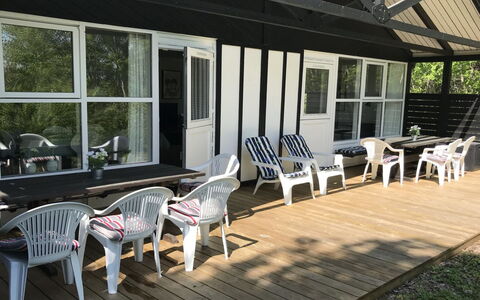 Torsten - 30M from the Sea: Tag, Hus, Land Lot, Hjem, Sommerhus, Estate, Garden Bygninger, Skygge, Bjælkehytte, Landscaping