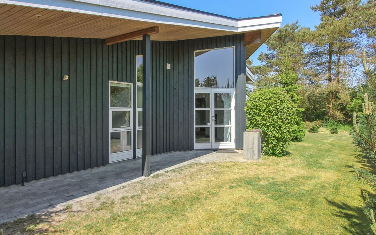 Elicia - 950M from the Sea