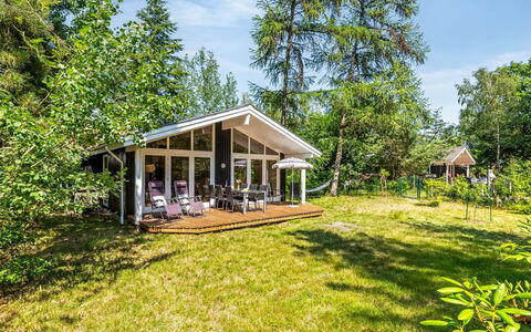 Hertta - 200M from the Sea: Tag, Land Lot, Sommerhus, Hjem, Landdistrikt, Skur, Sidespor, Garden Bygninger, Bjælkehytte, Hytte