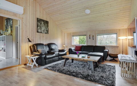 Hegge - 300M from the Sea: Træ, Hjem, Hus, Sommerhus, Vinter, Fryser, Loft, Sne, Stue, Bjælkehytte