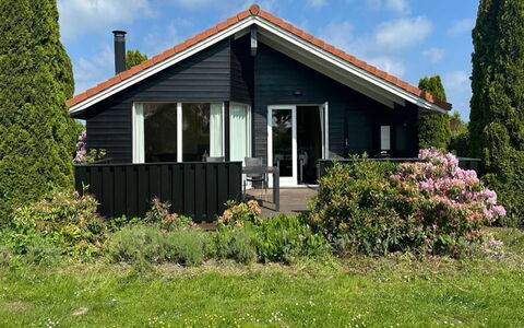 Florentin - 1Km from the Sea: Tag, Land Lot, Sommerhus, Hjem, Landdistrikt, Skur, Sidespor, Garden Bygninger, Bjælkehytte, Hytte