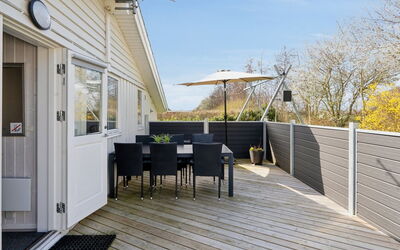Tjakko - 900M from the Sea