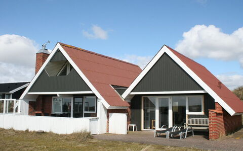 Sys - 500M from the Sea: Tækning, Sommerhus, Hus, Tag, Hjem, Stuehus, Hytte, Estate, Landsby