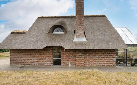 Anselmi - 450M from the Sea: Træ, Sommerhus, Hårdttræ, Planke, Bejdse, Garden Bygninger, Design, Gård, Bjælkehytte, Backyard