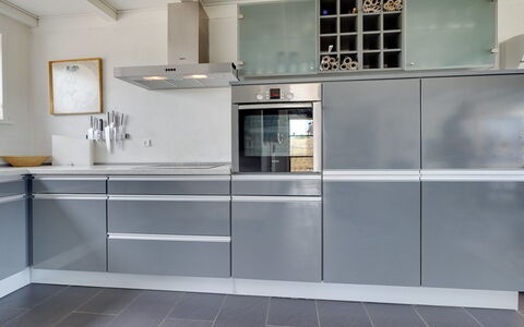 Anselmi - 450M from the Sea: Køkken, Køkken Apparat, Gulvbelægning, Cabinetry, Større Bandage, Indretning, Husholdningsapparat, Countertop, Etage, Møbel